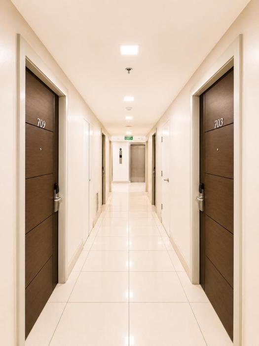 milton hotel makati