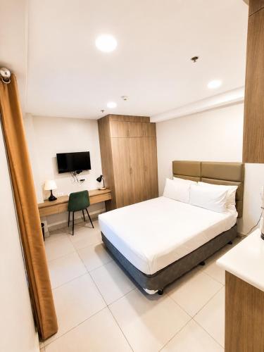 milton hotel makati