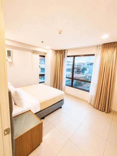milton hotel makati