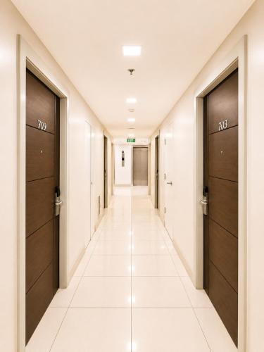 milton hotel makati