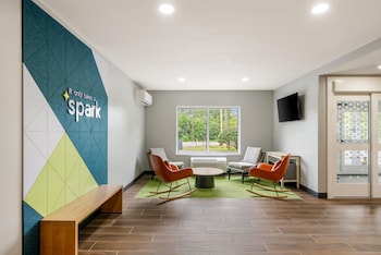 Spark By Hilton Freeport,107 Us Route 1,2 star