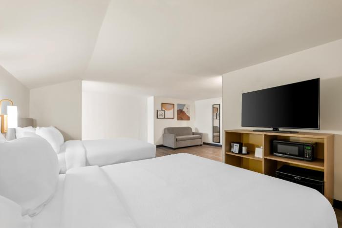 spark by hilton freeport