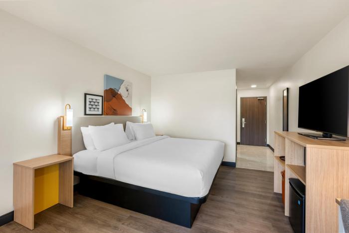 spark by hilton freeport