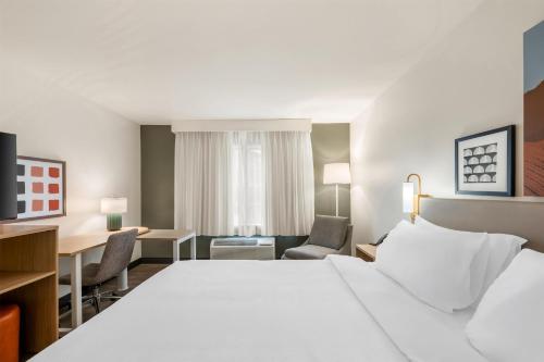 spark by hilton freeport