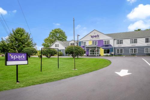 spark by hilton freeport