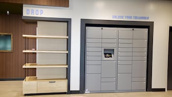 livsmart studios by hilton clarksville