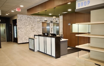 livsmart studios by hilton clarksville