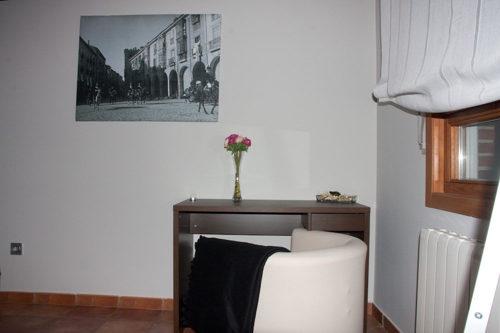 Hotel Cuéntame,Villagonzalo Pedernales>>Burgos,3 star