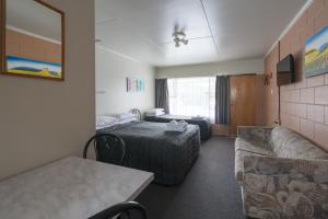 sierra beachfront motel