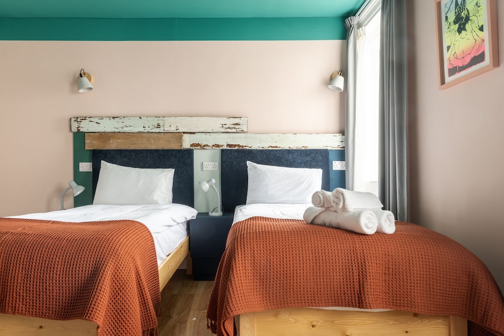 west beach hotel