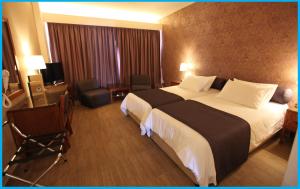 Poseidonia Beach Hotel,Larnaca>>Agios Tychon,4 star