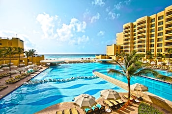 Holiday Inn Club Vacations The Royal Sands All Inc,,4 star