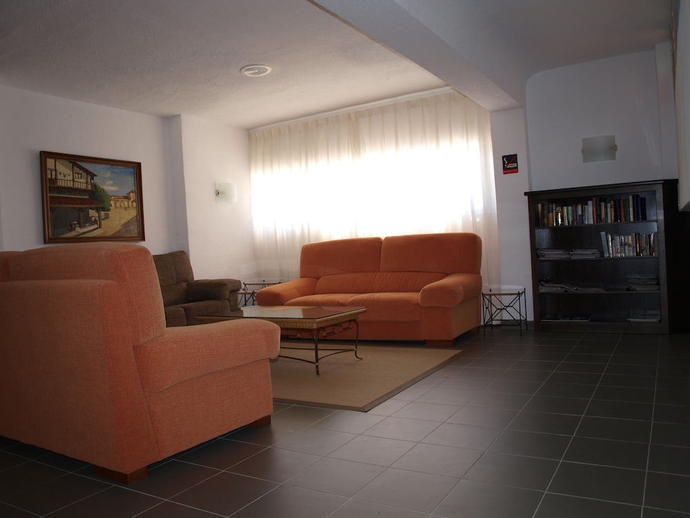 hotel villa naranjos