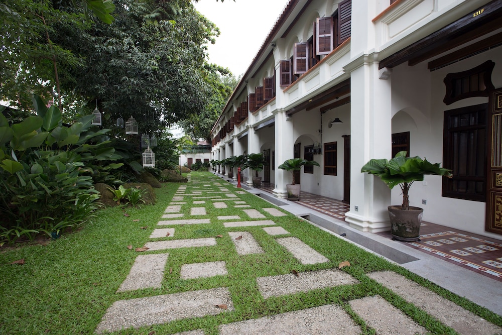 muntri grove