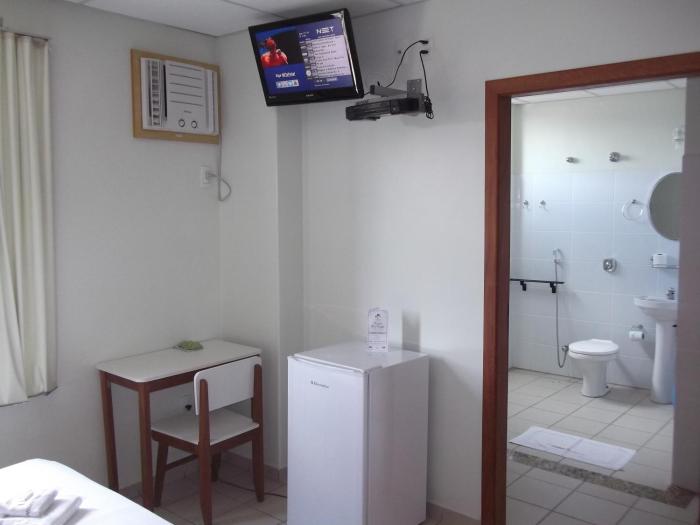 lord hotel camburi