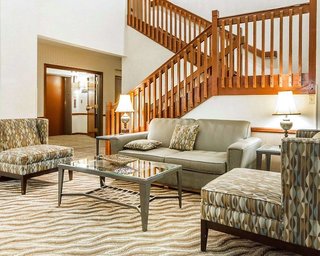 Comfort Suites,Dayton>>Anoka,3 star