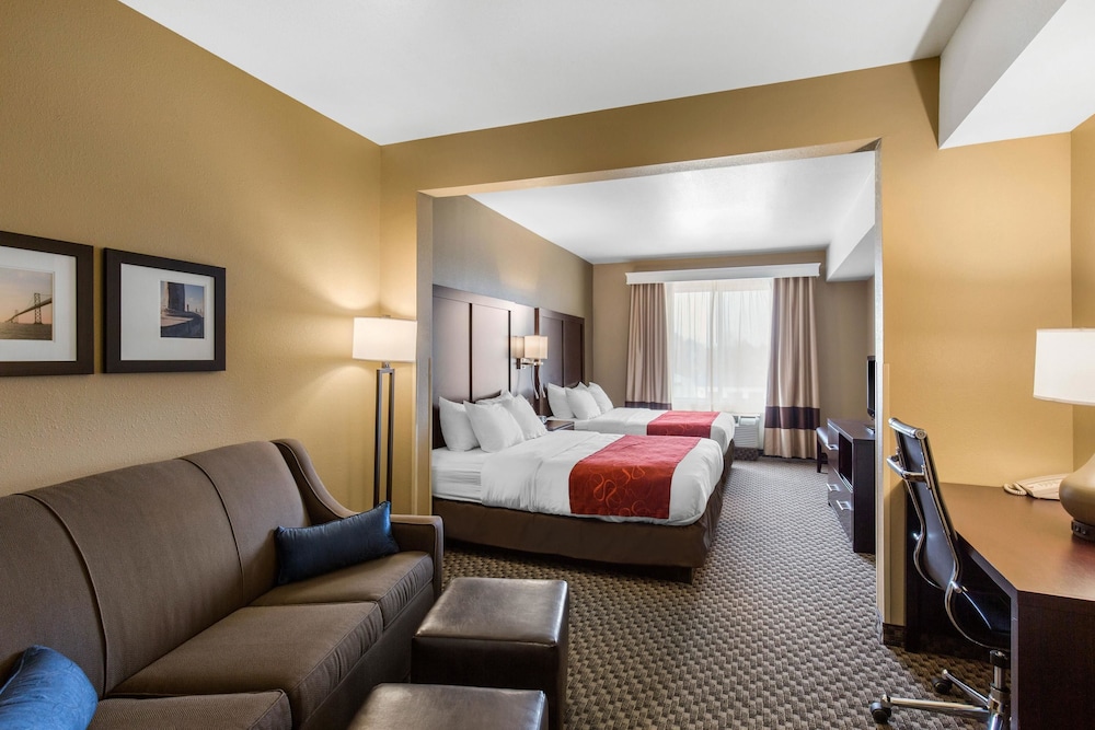 comfort suites seaford