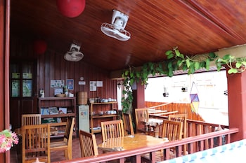 Apple Guesthouse,Louang Prabang Province>>Luang Prabang,3 star