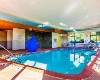 Comfort Suites Stockbridge Atlanta South,Clayton>>Atlanta,2.5 star