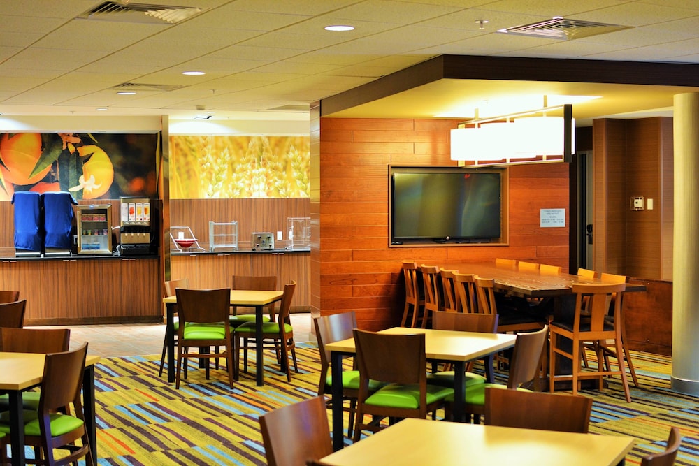 fairfield inn and suites omaha northwest
