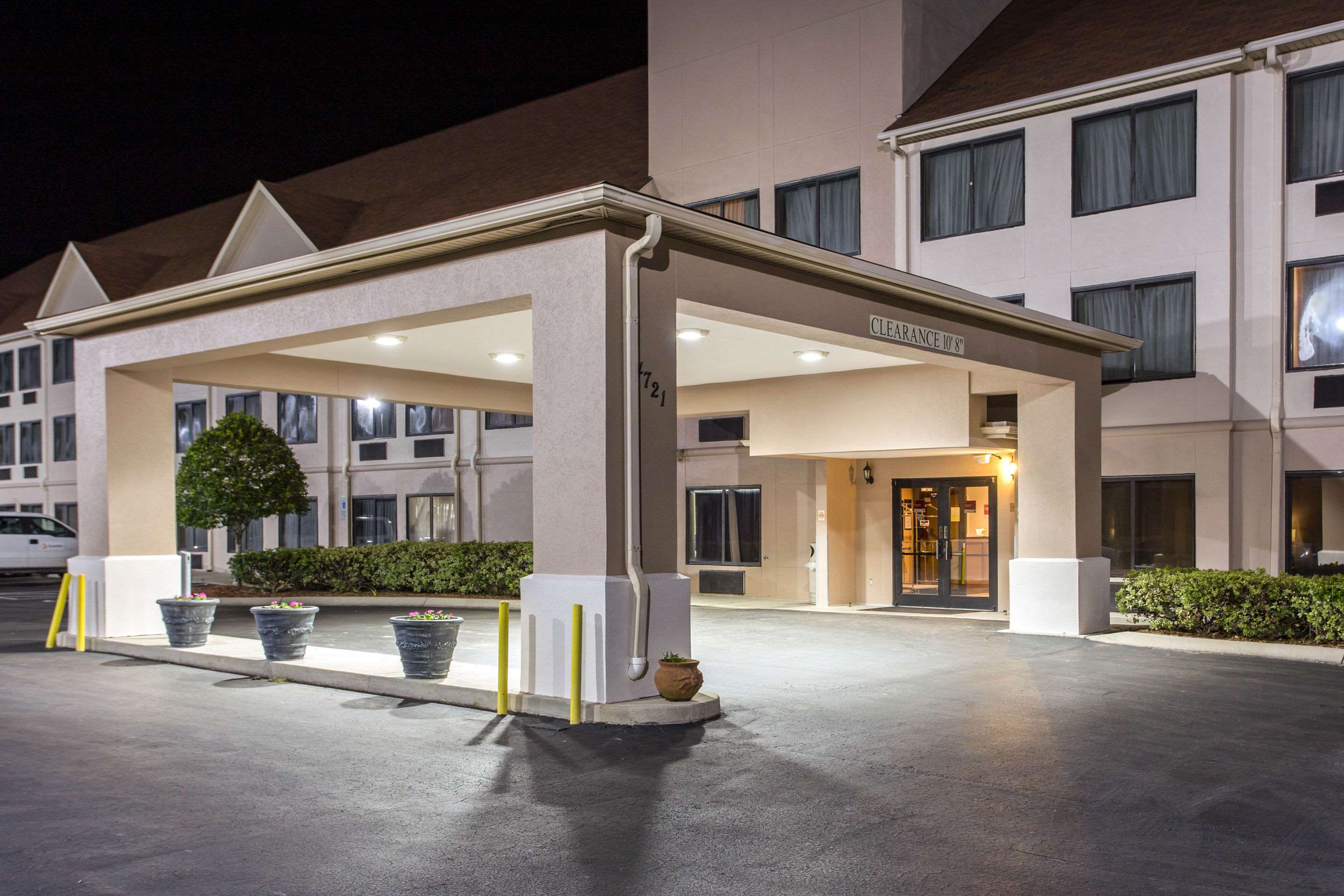 comfort suites wilmington near downtown