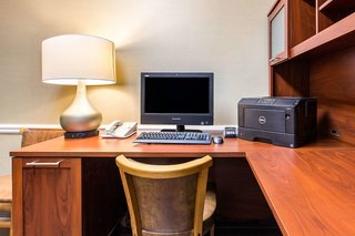 Comfort Suites Wilmington Near Downtown,Wilmington>>Kings Grant,3 star