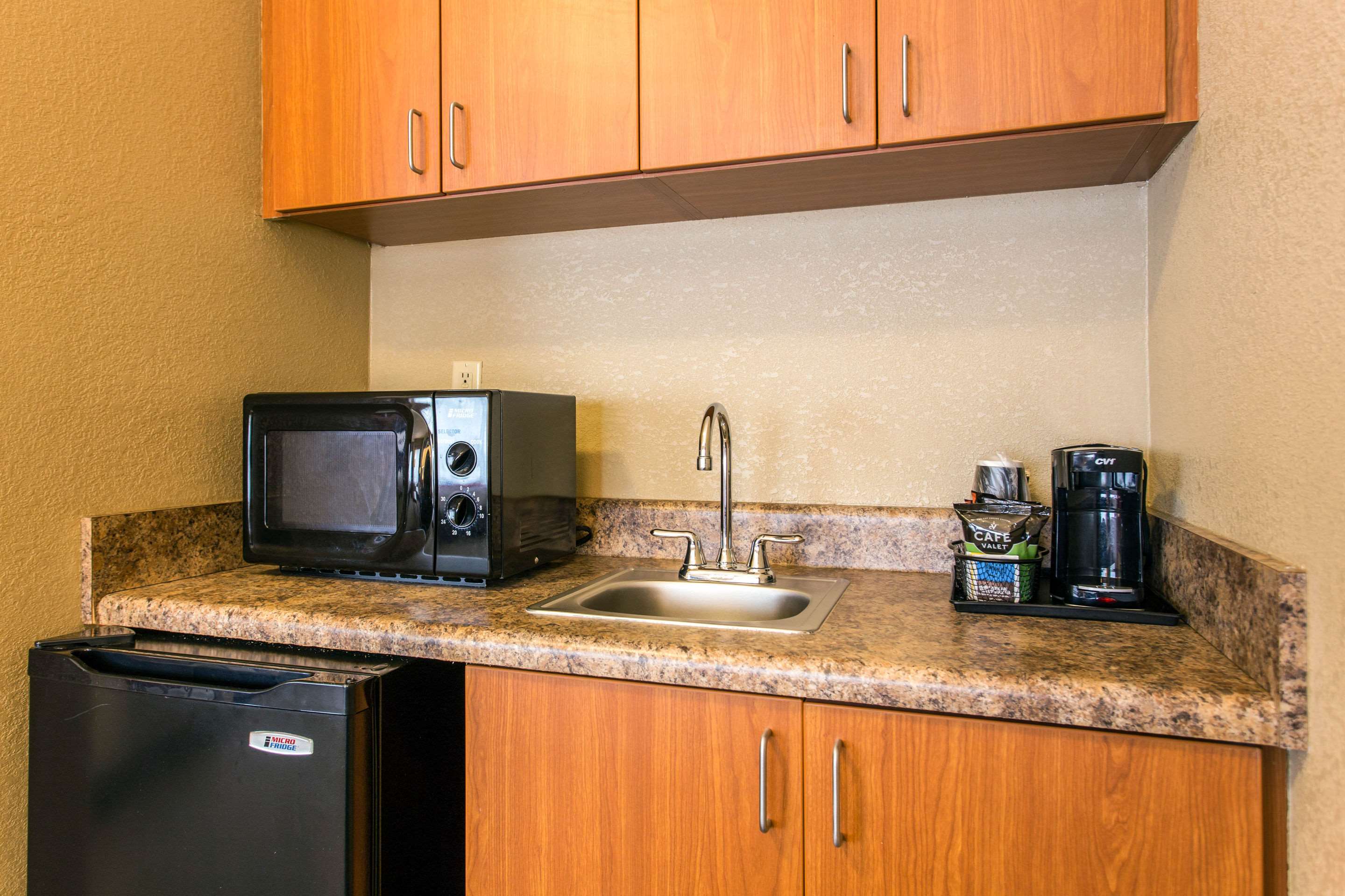 comfort suites wilmington near downtown