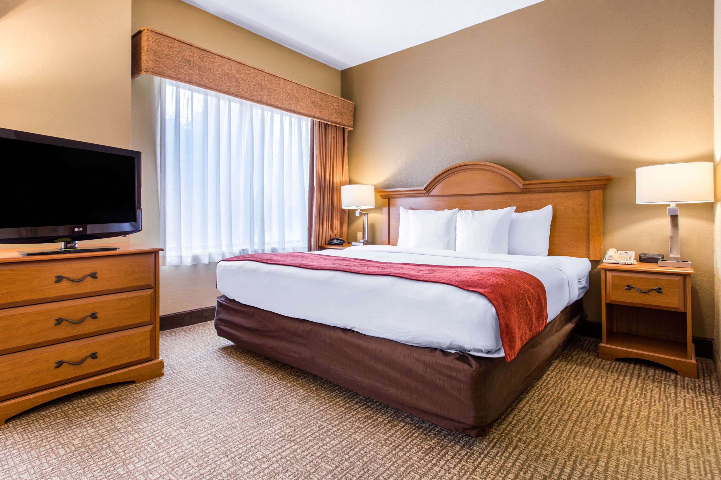 comfort suites wilmington near downtown
