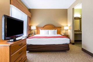 comfort suites wilmington near downtown