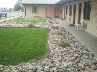 country manor motel watkins