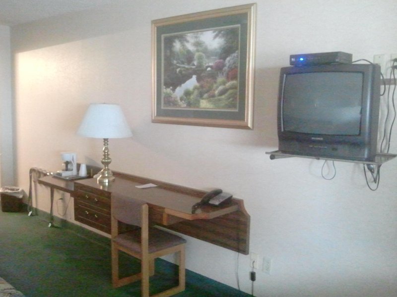 country manor motel watkins