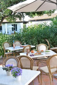 hotel mas de la grenouillere