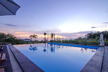 sedok jineng villa