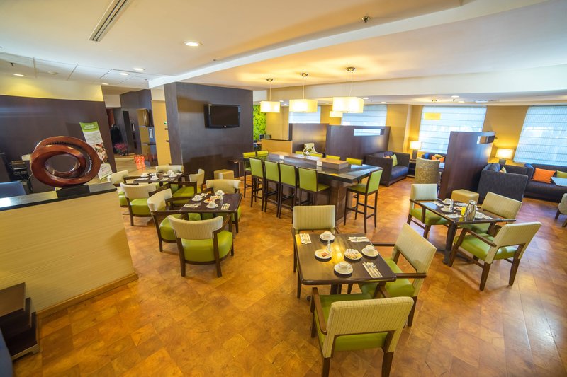 courtyard by marriott puebla las animas