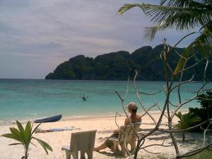 P.P. Blue Sky Resort,Ko Phi Phi>>Ao Nang,2 star