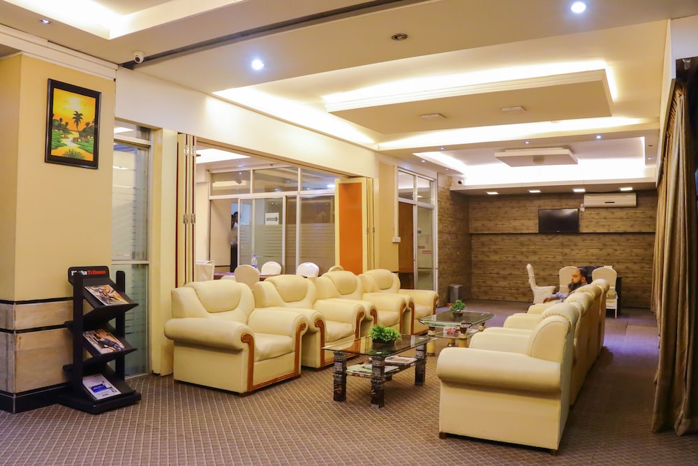 hotel afford inn