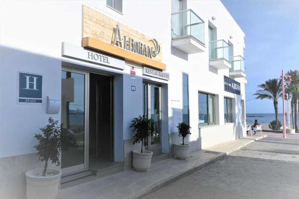 hotel alboran