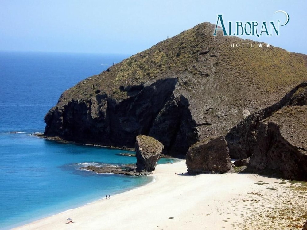 hotel alboran