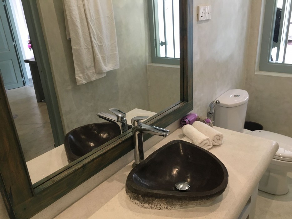 khalids guest house galle