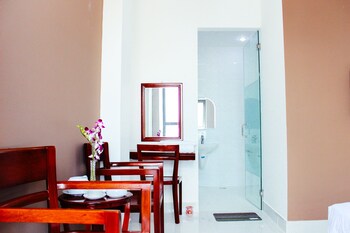 Mi Linh Hotel,Tan Binh>>Ho Chi Minh City,3 star
