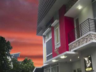 house of arsonia tulip