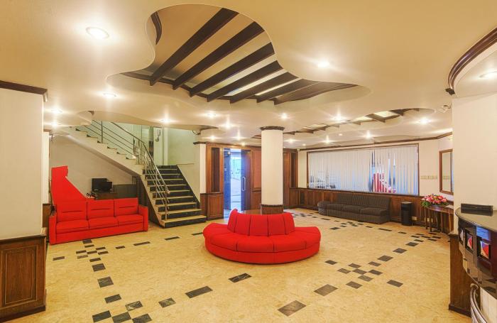 hotel sea crown