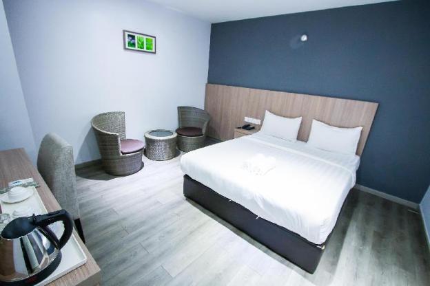 hotel 99 pusat bandar puchong