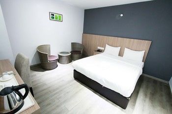 hotel 99 pusat bandar puchong