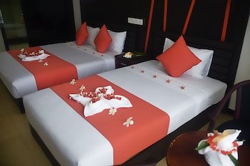 Nasau Resort & Villas,Denarau Island>>Beachcomber Island,4 star