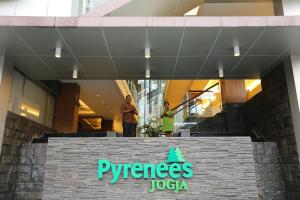 pyrenees yog