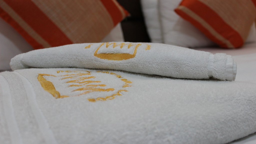 downtown royal hotel