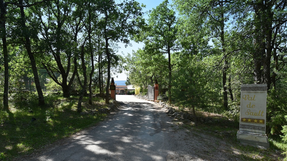 domaine du val de sault