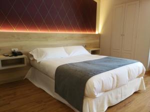 hospedium hotel la marina