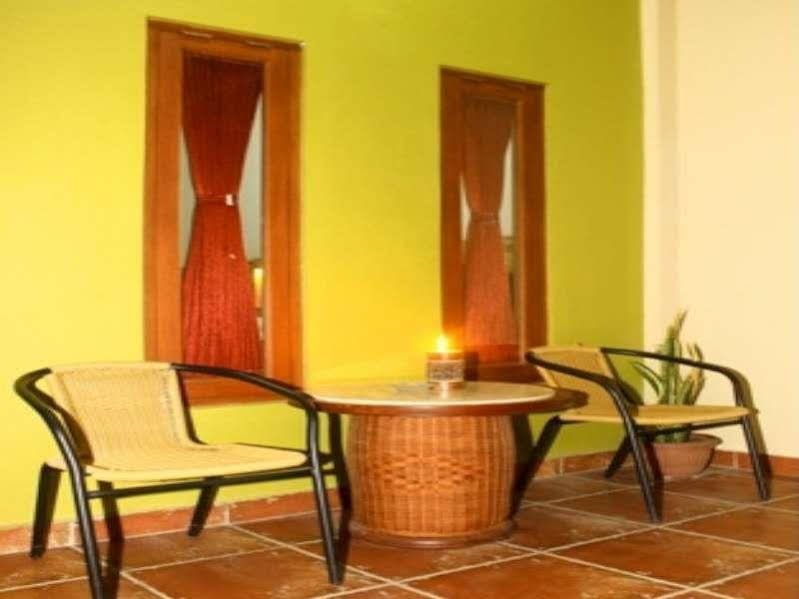 seruni guest house